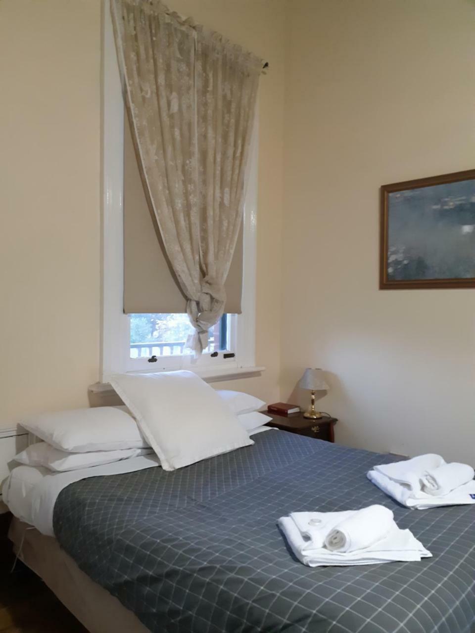 The Victoria Hotel Rutherglen Esterno foto