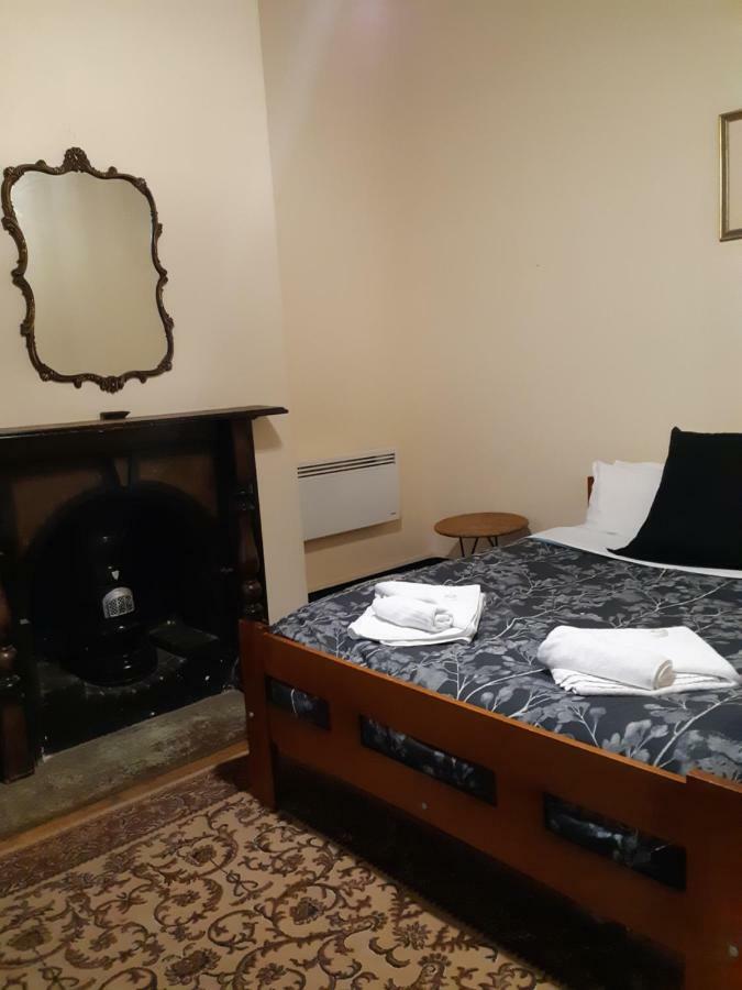 The Victoria Hotel Rutherglen Esterno foto